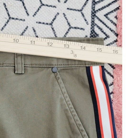 ATHLETA SUMMIT CARGO PANTS, SZ 2 - Picture 13 of 15